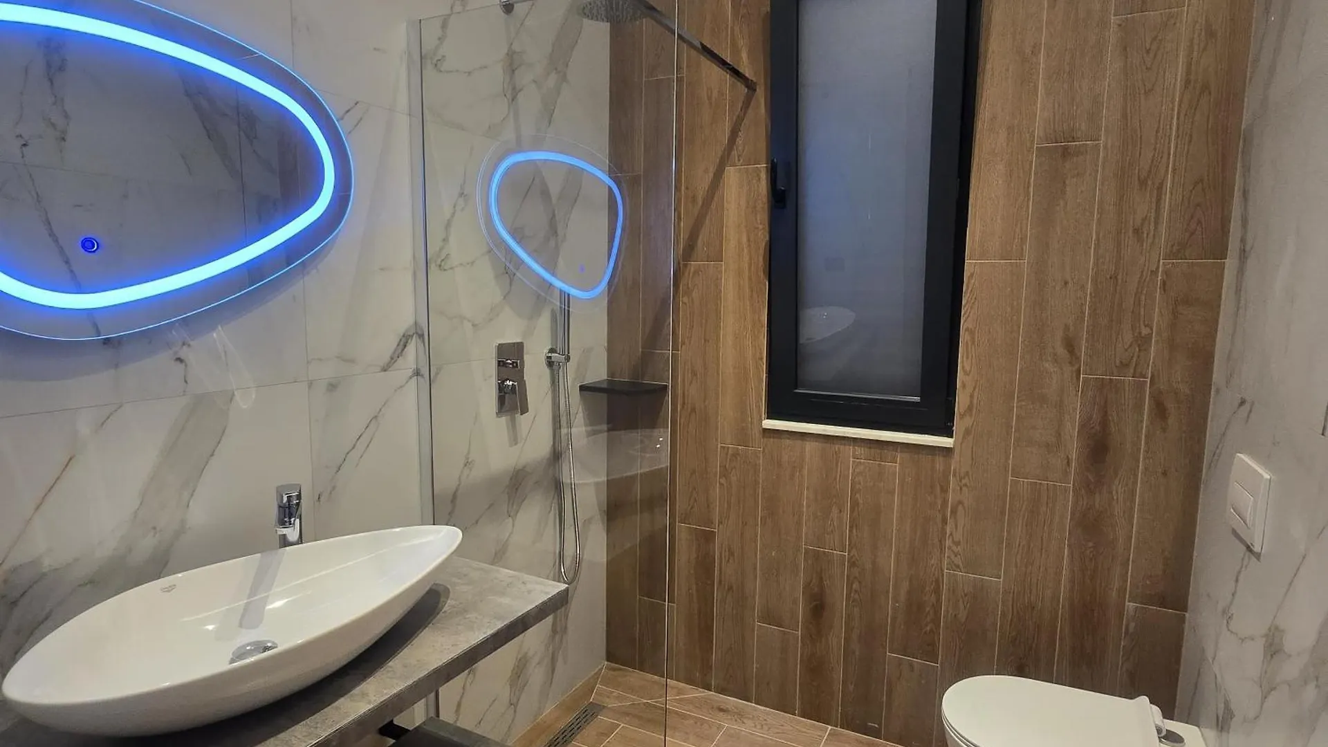 Arbo Boutique Hotel Durres 4*,