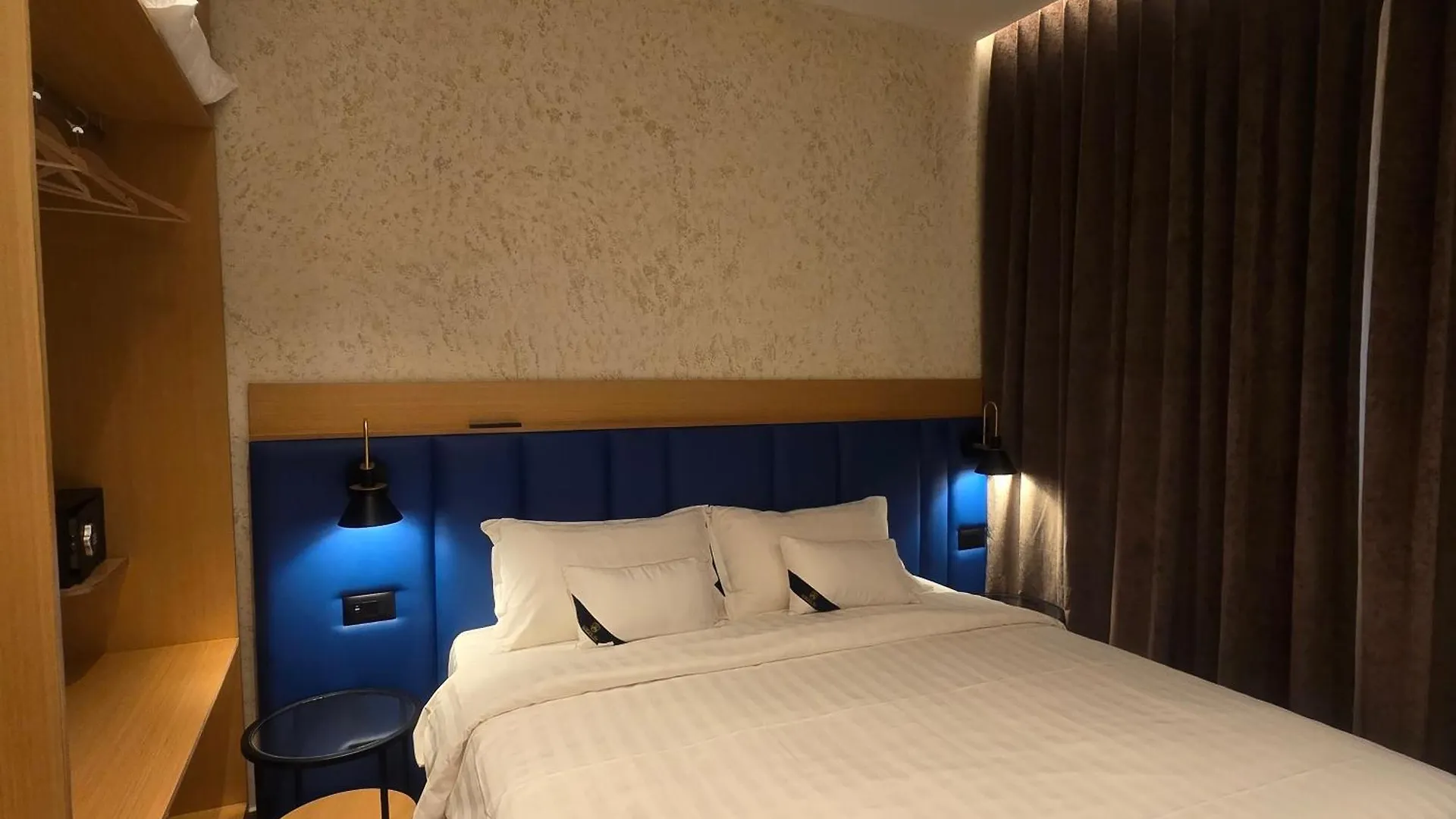Arbo Boutique Hotel دراس