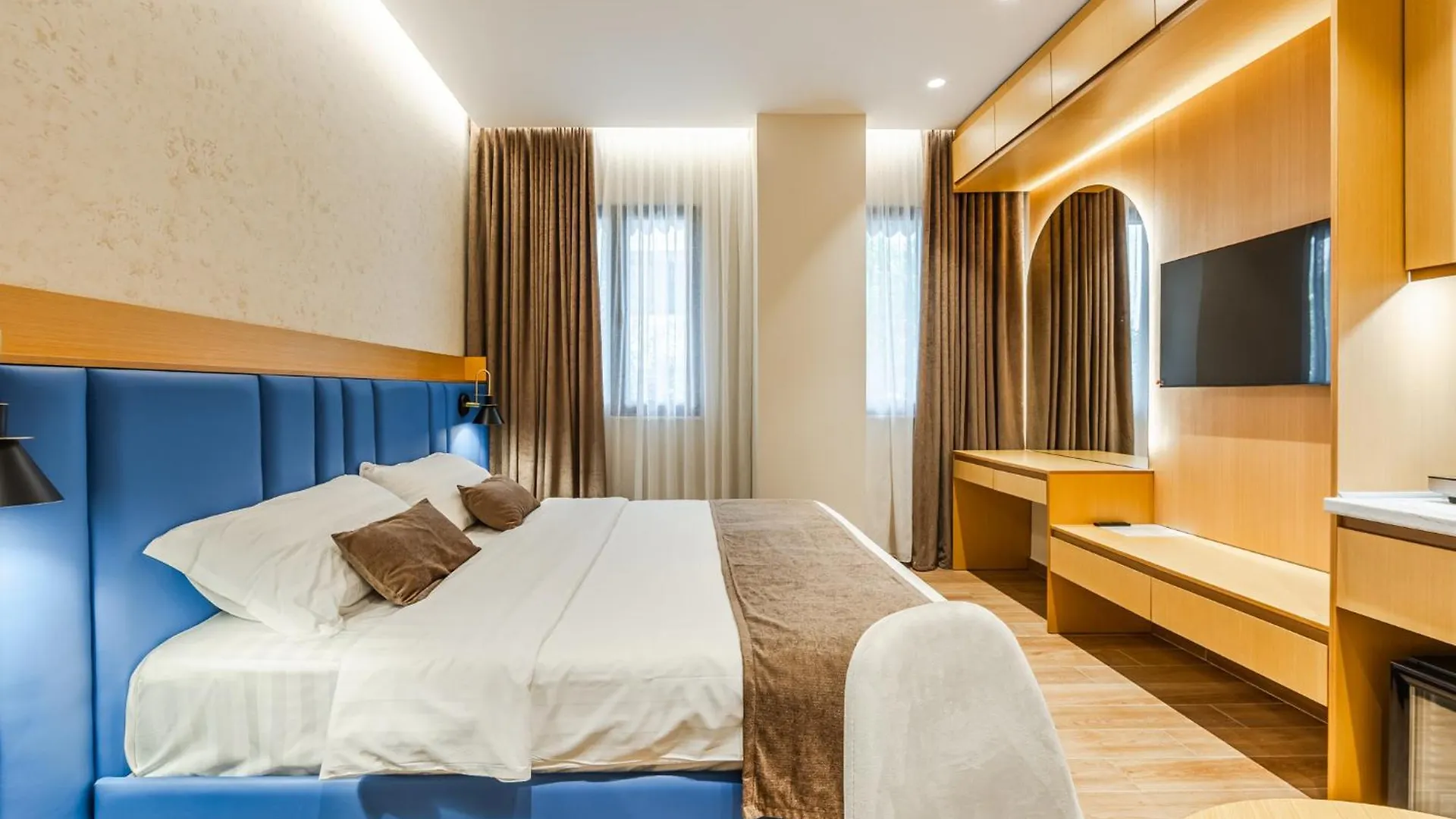 Arbo Boutique Hotel دراس 4*,  ألبانيا