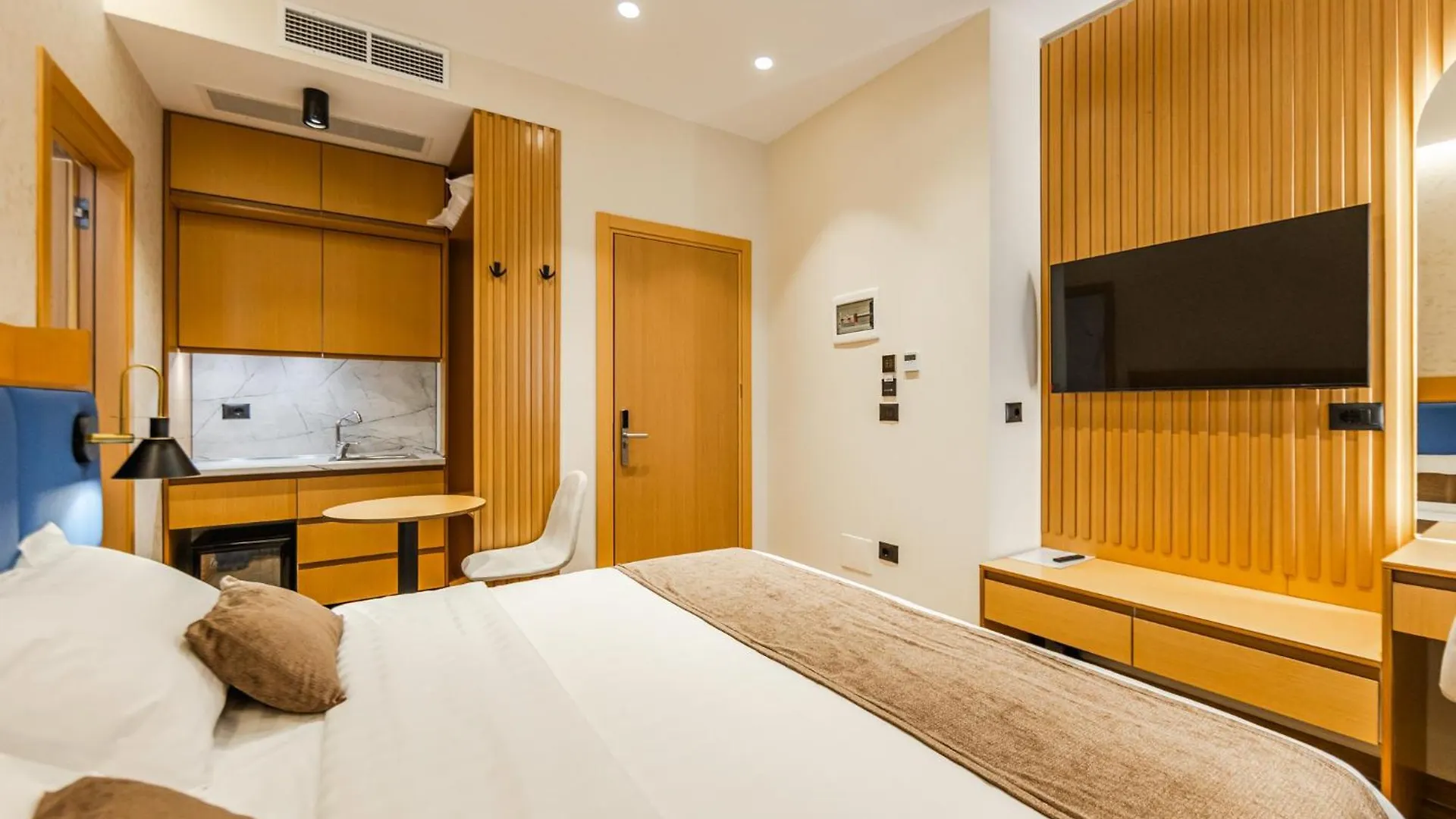 Arbo Boutique Hotel دراس