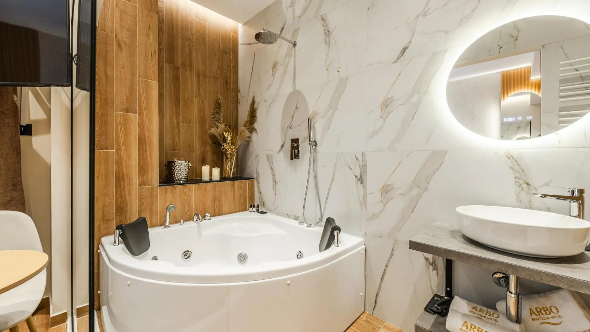 Arbo Boutique Hotel دراس