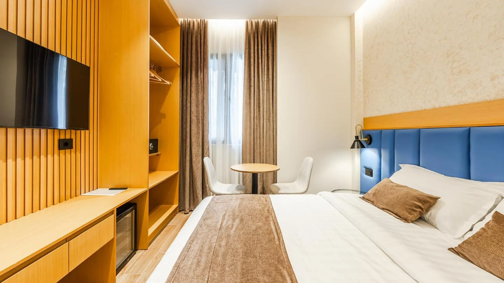 Arbo Boutique Hotel دراس